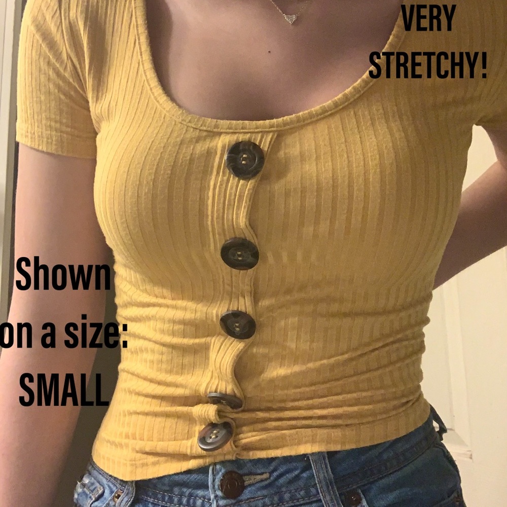 ‼️Mustard Top w/ Brown Buttons‼️